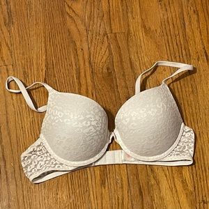Victoria’s Secret Pink White Everywhere Push Up Bra size 34B